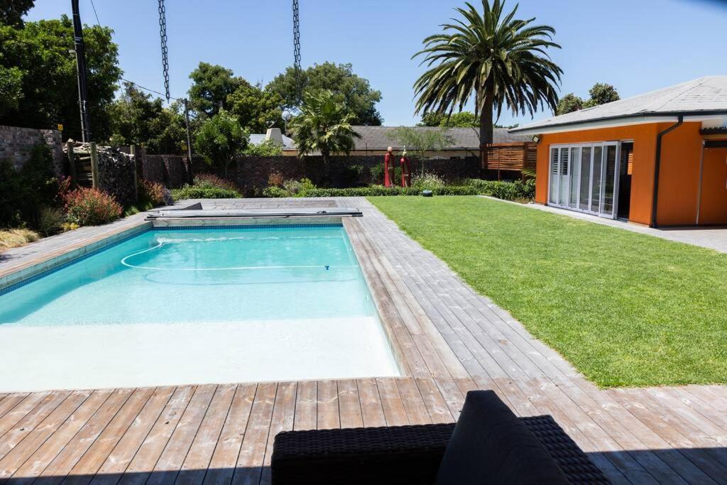 Garten Wohnung Mit Pool, 2 Schlafzimmer 케이프타운 외부 사진