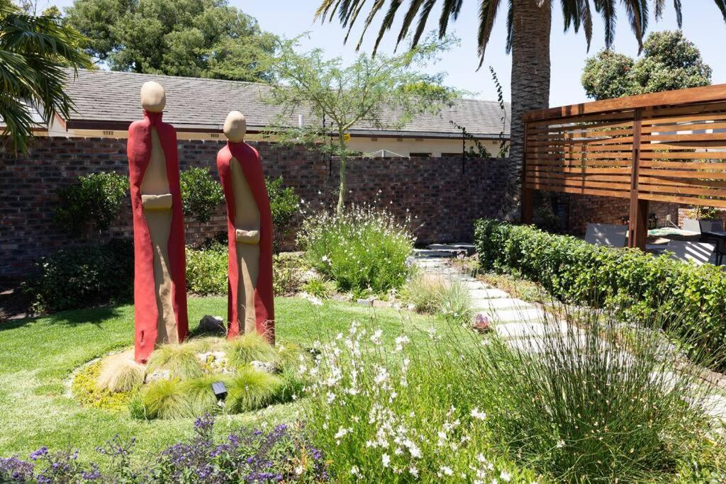 Garten Wohnung Mit Pool, 2 Schlafzimmer 케이프타운 외부 사진